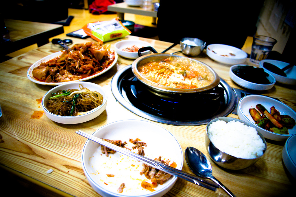 Корейский столик на годик